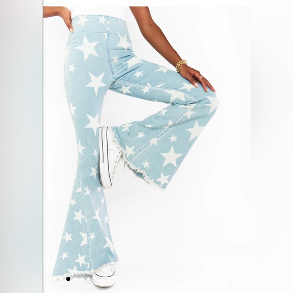 Preowned Show Me Your MuMu Light Blue Stars Berkeley Bells Flare Jeans Sz 28 - Picture 12 of 15